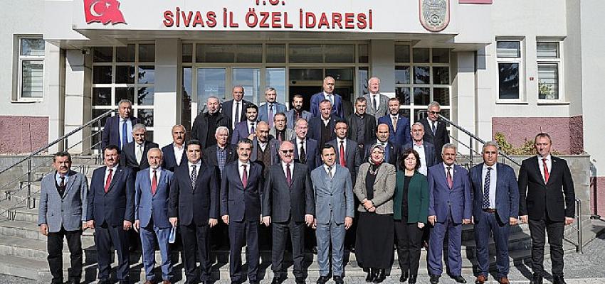 Sivas Belediye Başkanı Hilmi Bilgin İl Genel Meclisine konuk Oldu