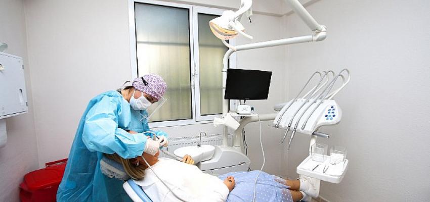 3 yılda 43 bin 500 diş tedavisi