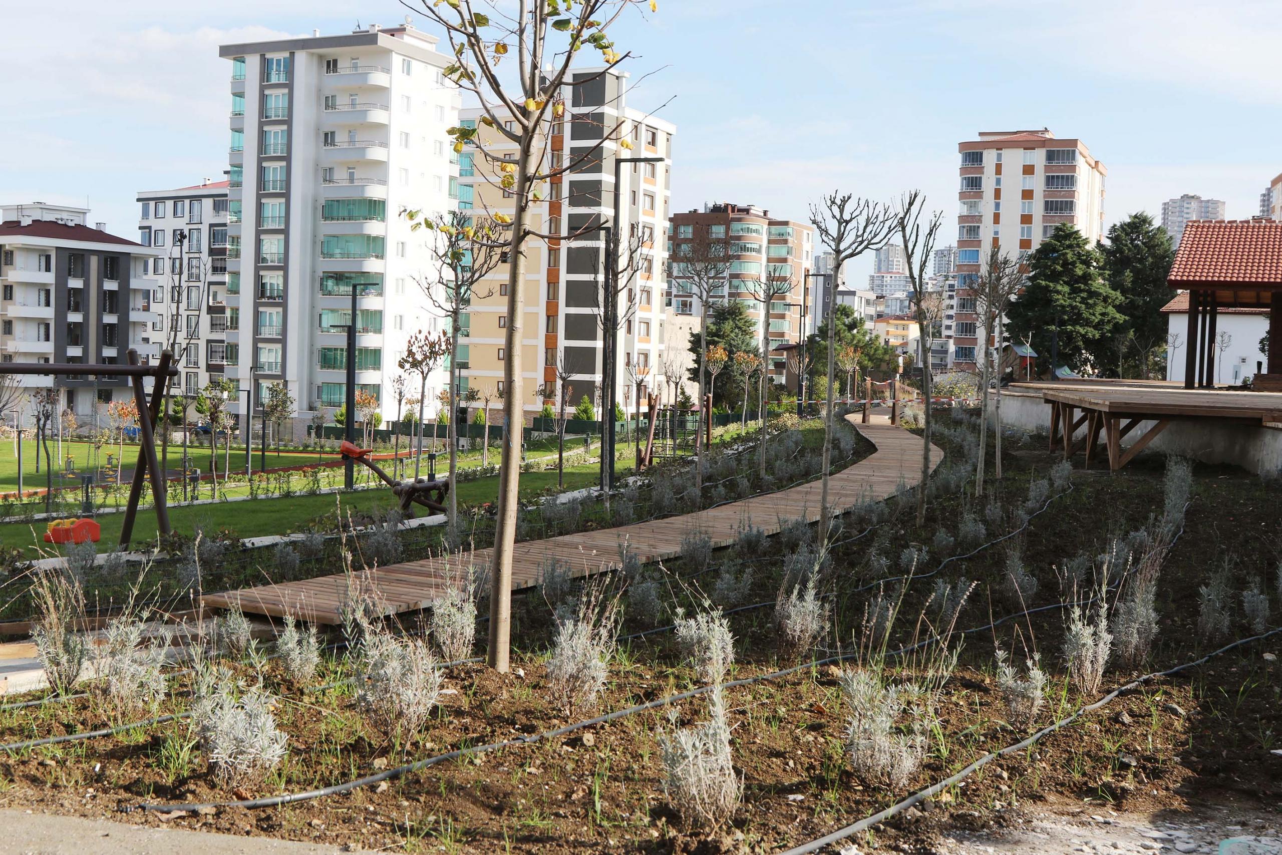 Atakum Belediyesi’nin Cemal Yeşilyurt Yaşam Alanı’nda sona gelindi