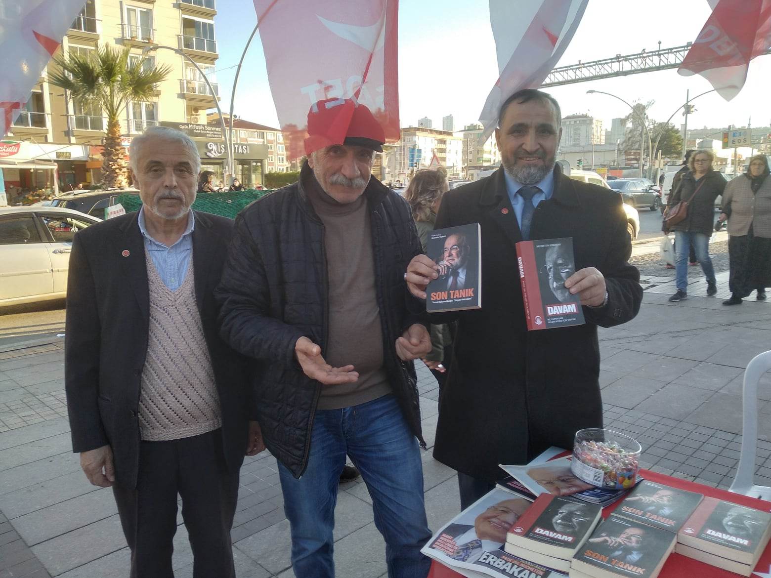 SAADET PARTİSİ ATAKUM’DA STAND AÇTI