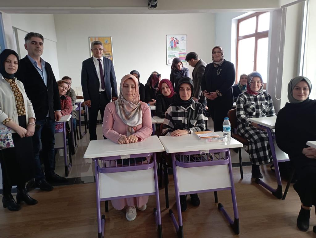 Samsun’da Aile Okulu Projesi Kapsamında 13 bin Aileye Eğitim Verildi