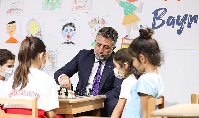 Bayraklı’nın kursları yüz güldürüyor