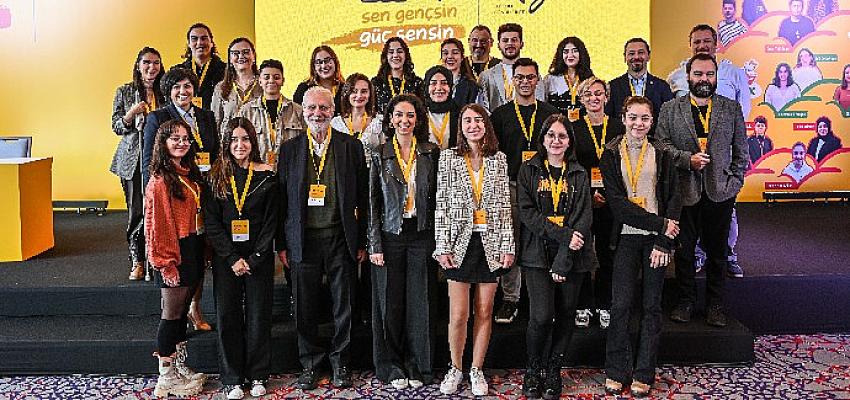 Eti’nin ‘Sen Gençsin, Güç Sensin’ Projesi gençlerin hayallerini desteklemeye devam ediyor