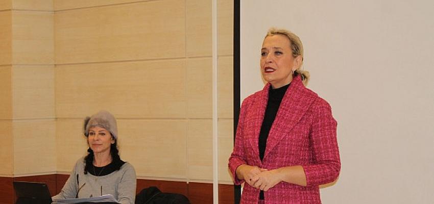 EÜ İletişim Fakültesinde “Silikon Vadisinde Girişimcilik Ekosistemi” söyleşisi düzenlendi