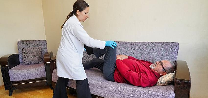 Gaziemir Belediyesi, sağlık hizmetleriyle fark yaratıyor