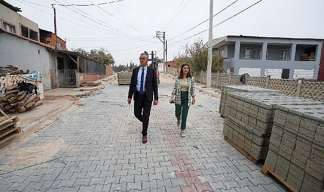 Gaziemir’in yolları yenileniyor