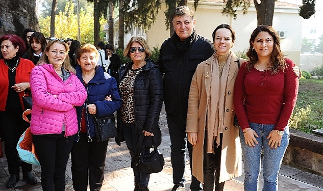 Karşıyaka Belediye Başkanı Dr. Cemil Tugay Gençlerle Bir Araya Geldi