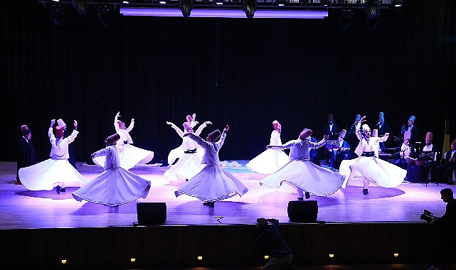 Mevlana, ‘vuslatının’ 749. yıl dönümünde Bayrampaşa’da anıldı