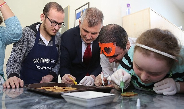 Özel Bireylerin Pasta Yapma Heyecanı