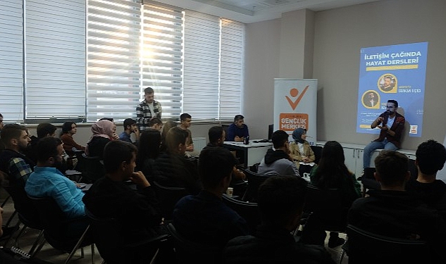 Teknoloji Çağında Geleceği Şekillendirmek İçin ‘Hayat Dersleri” Devam Ediyor