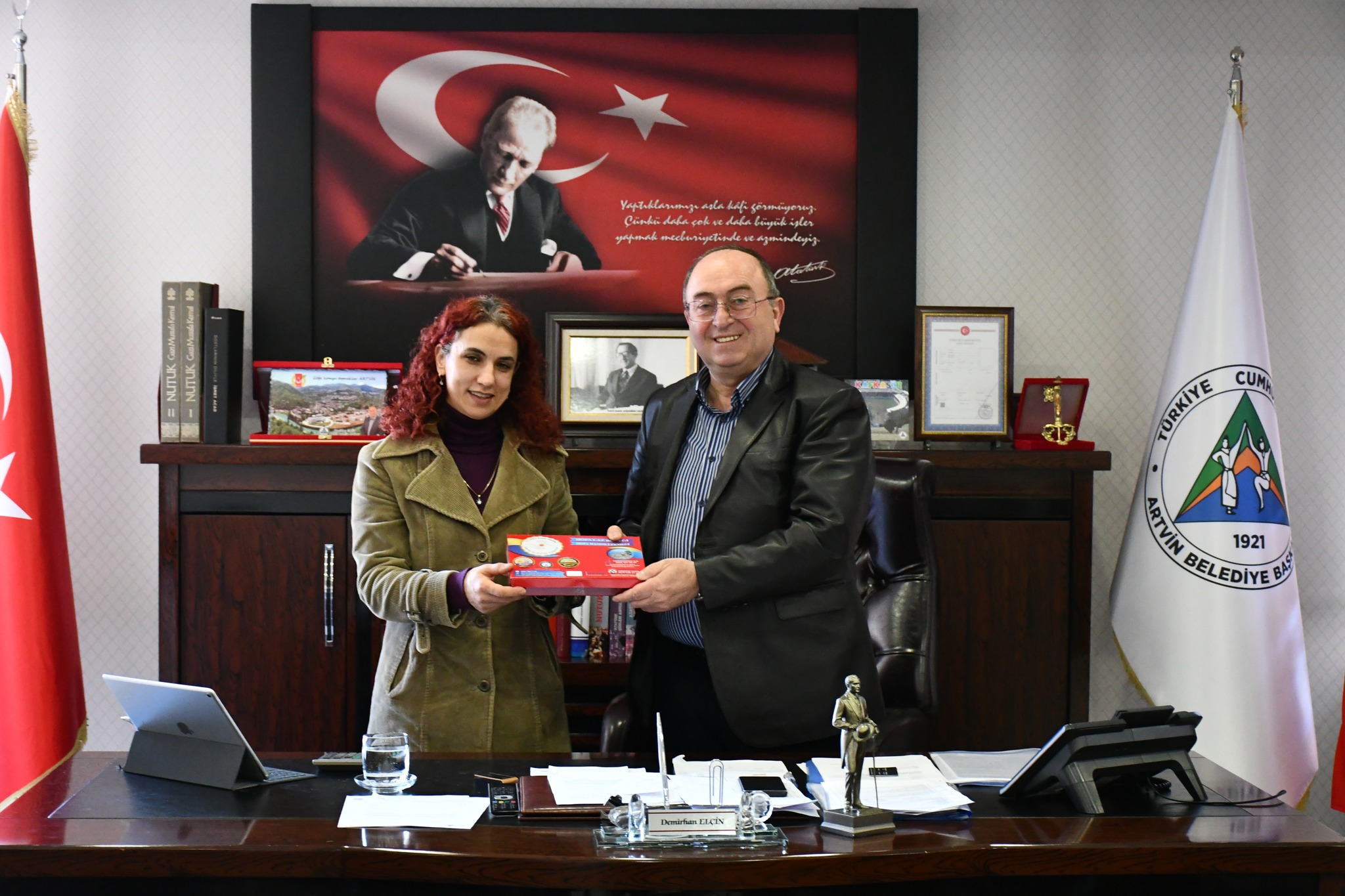 HOPA KADIN GİRİŞİMİ ÜRETİM VE İŞLETME KOOPERATİFİNDEN BAŞKAN ELÇİN’E ZİYARET