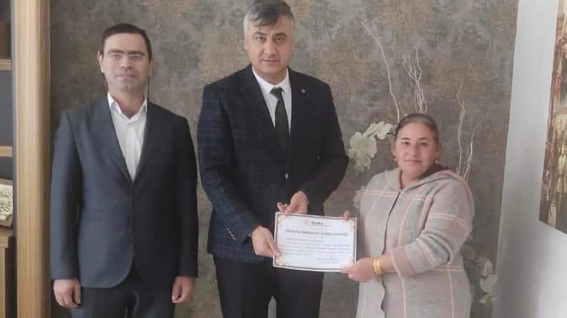 BAFRA DOĞANCA İLKOKULU’NA BAŞARI BELGESİ