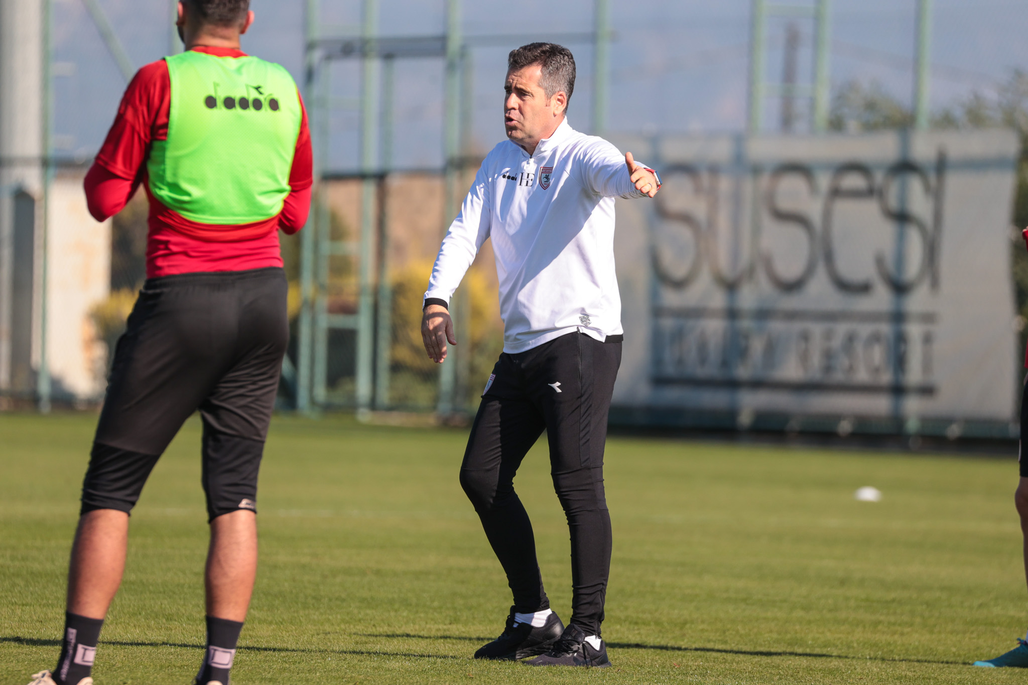 Eroğlu,Liderliğe doğru adım adım yürümek istiyoruz”