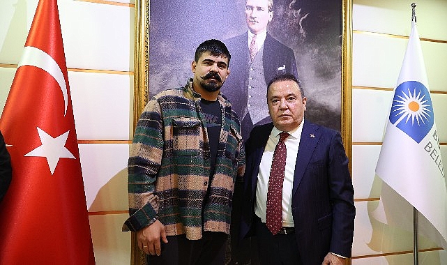 Başkan Böcek: ‘Cengizhan Şimşek oğlumun yanındayım’