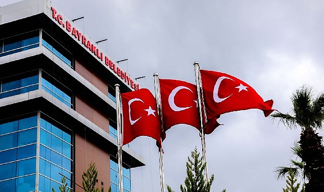 ‘Bayraklı Çözüm Merkezi’ yüzleri güldürüyor – 8 ayda 8 bin talep sonuçlandırıldı