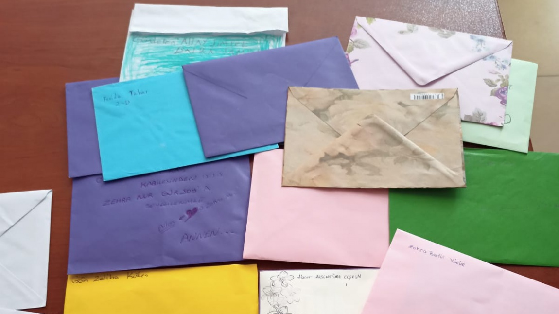 3-D SINIFI ANNELERİNDEN TATİL SÜPRİZİ