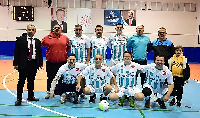 Kurumlar arası futsal turnuvası başladı