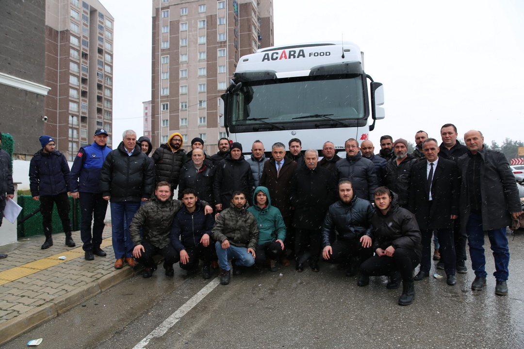 İLKADIM PERSONELLERİNİ DEPREM BÖLGESİNE BAŞKAN DEMİRTAŞ UĞURLADI