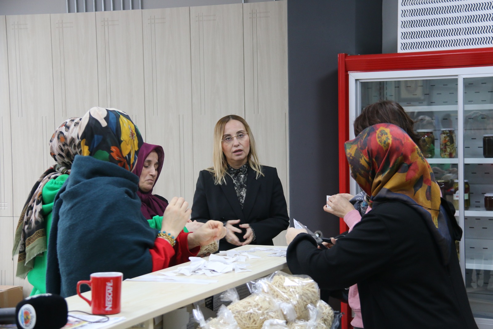ATAK’ın emekçi kadınlarından  deprem dayanışması 