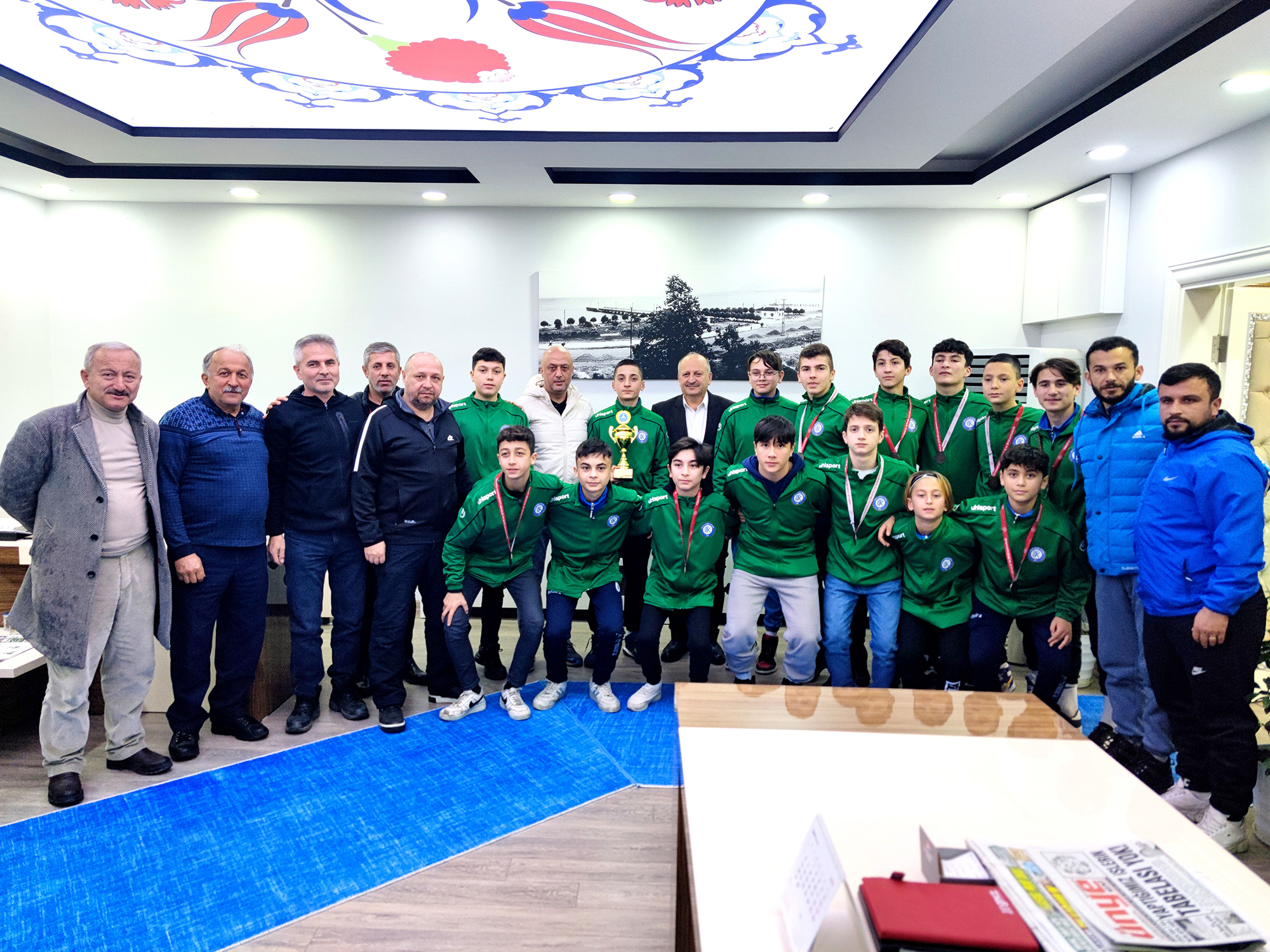 ŞAMPİYONLARDAN BAŞKAN TAVLI’YA TEŞEKKÜR ZİYARETİ