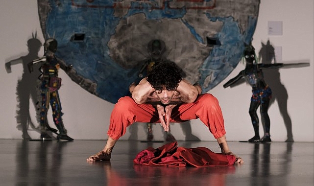 Akbank Sanat Dans Atölyesi’nden Çağdaş Dans Performansı: ‘Mod’