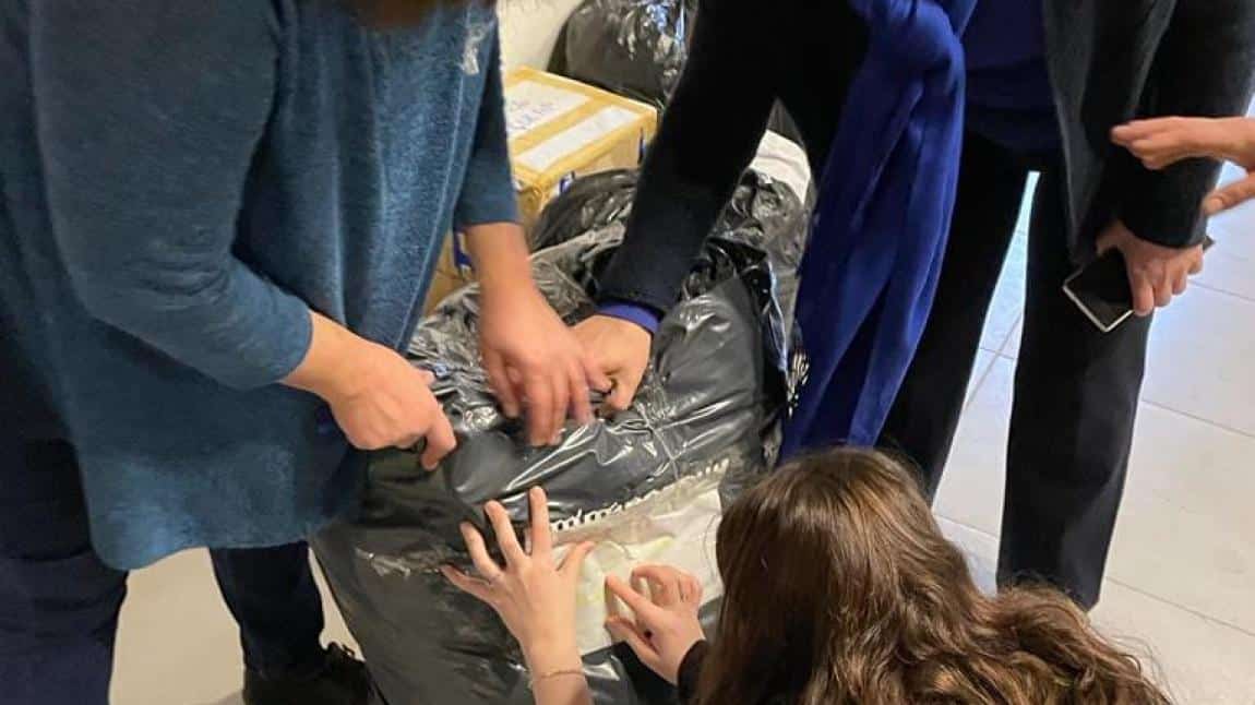 DEPREMZEDELERİMİZE YARDIM HAZIRLIKLARI SÜRÜYOR