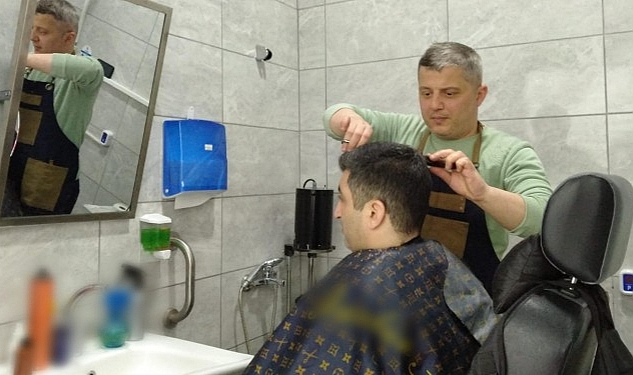 ‘Sevgi Terapisi’ İle Engellileri Ücretsiz Kişisel Bakım