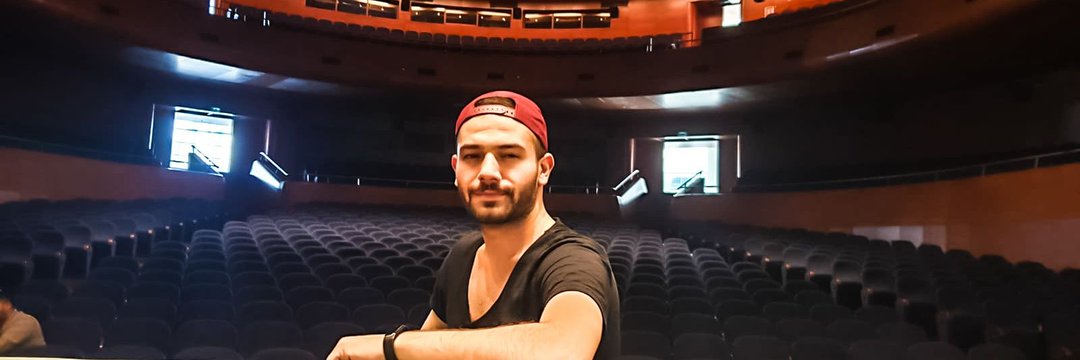 Mustafa Özdemir Dünya Tiyatrolar Günü’nü Kutladı