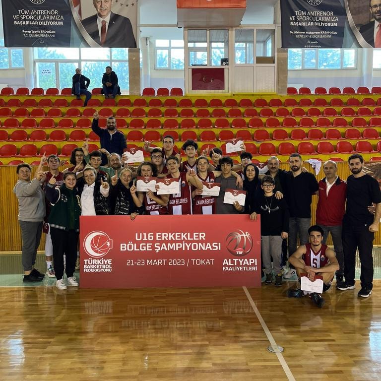 İLKADIM’LI BASKETÇİLER ANADOLU ŞAMPİYONASI İÇİN KOLLARI SIVADI