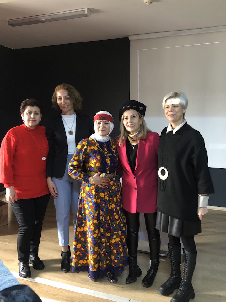 Halk Şairi Nermin EKER Atakent Ortaokulu Çanakkale Zaferi Programı’nda