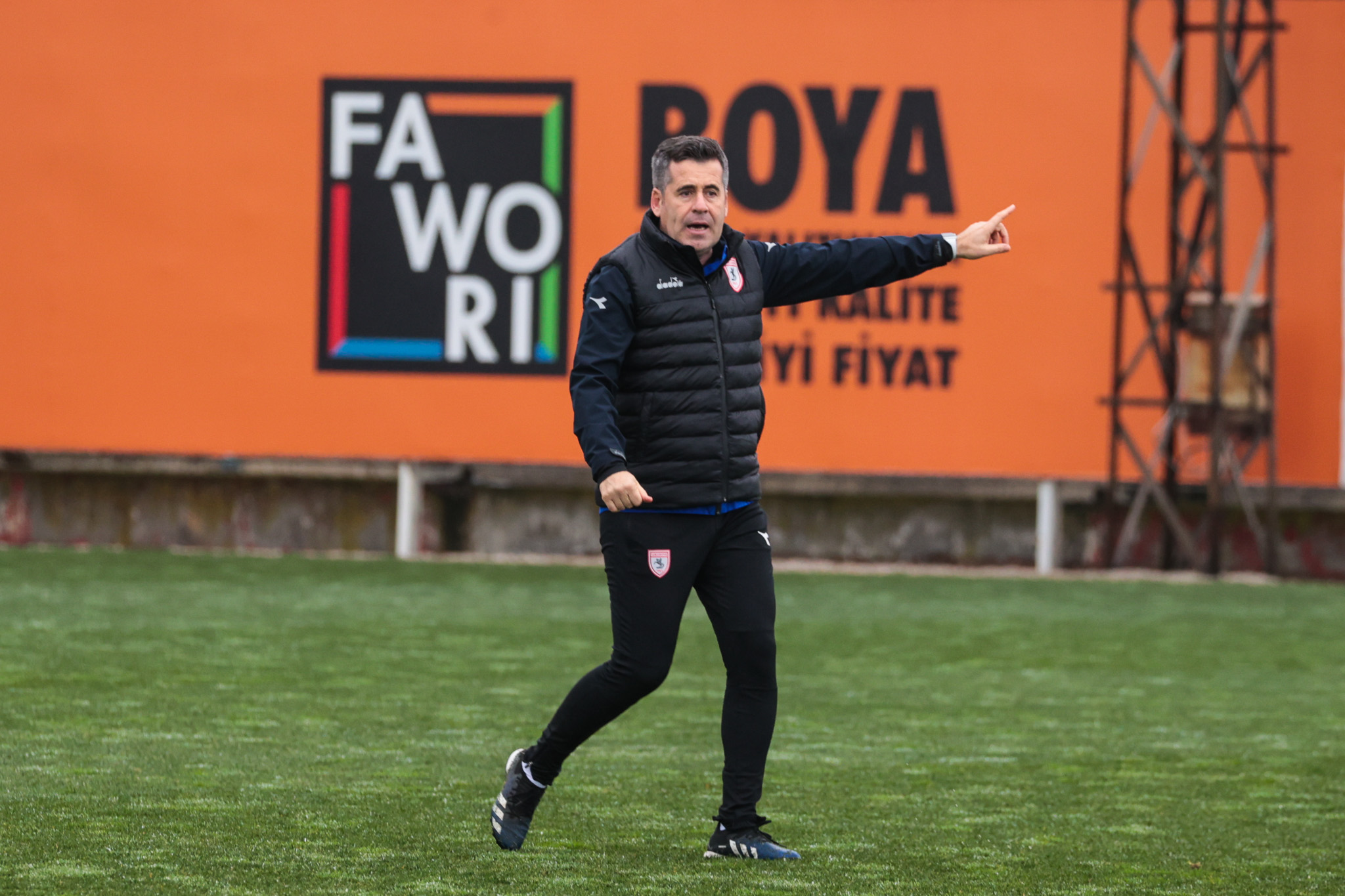 Eroğlu,Her takımı her sahada yenebilecek güçlü bir kadromuz var.