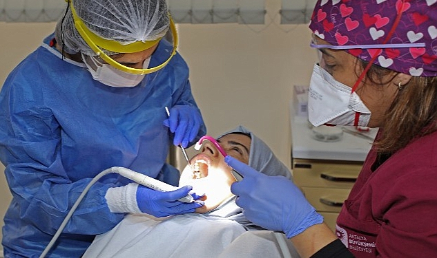 Antalya Büyükşehir’in Sağlık Merkezi’nde ücretsiz ve konforlu hizmet