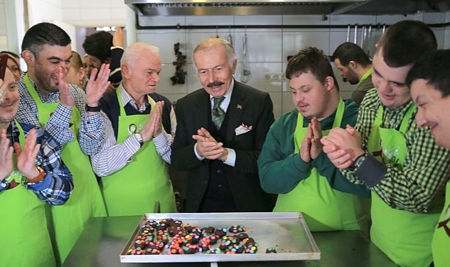 ‘Artı bir farkla’ mutfağa girdiler, hünerlerini sergilediler