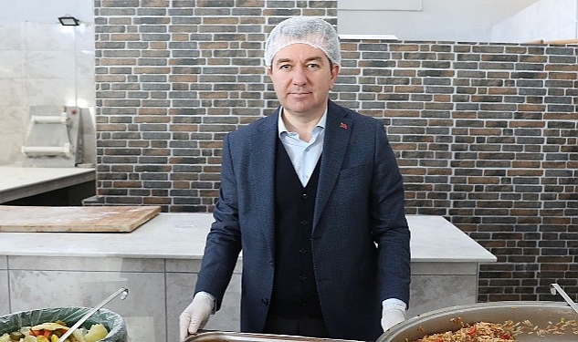 Bergama Belediyesi Aşevi’nden her gün 800 kişiye sıcak yemek