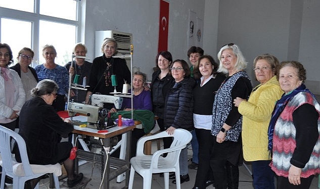 Karaburun Dayanışması Kadın Emeğiyle Geleceği ‘Dokuyor’