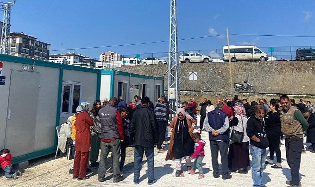 Kocaeli Büyükşehir’in Defne’deki Konteyner Kentine vatandaşlar taşınmaya başladı