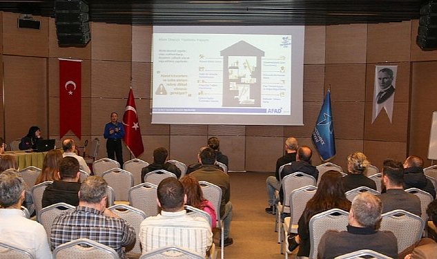 Küçükçekmece Belediyesi’nden Personele Afet Farkındalık Eğitimi