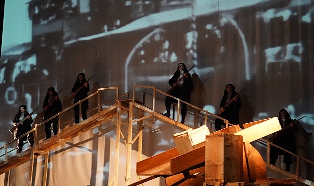 Kuvayi Milliyet Destanı LYSA’da sahnelendi