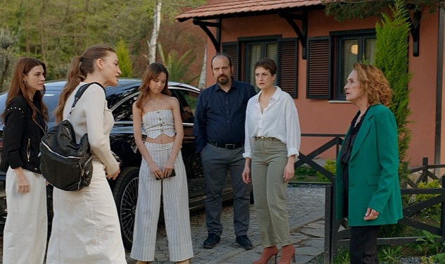 ‘Aile’nin Merakla Beklenen Yeni Bölümünden 2. Tanıtım Yayınlandı