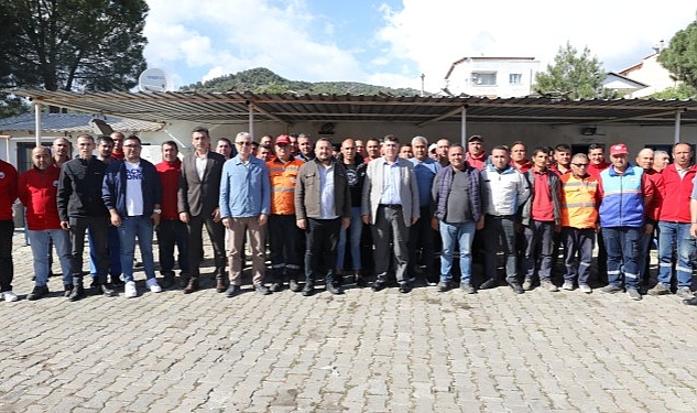 Başkan V. Erkan Özkan çalışma arkadaşları ile bayramlaştı