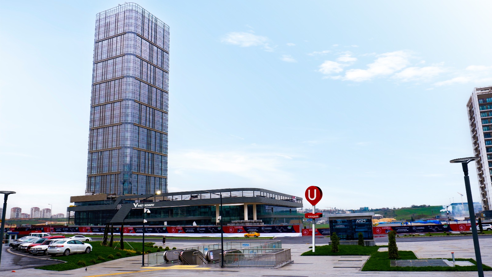 V METROWAY AVM’NİN METROSU HİZMETE GİRDİ   