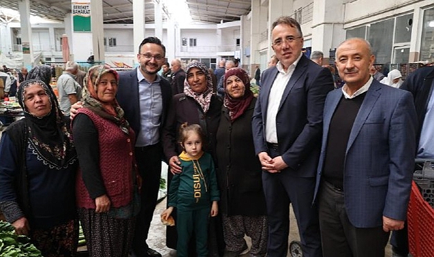 Nevşehir Belediye Başkanı Dr. Mehmet Savran, AK Parti Nevşehir Milletvekili Adayı Mustafa Rauf Yanar Pazar Esnafını Ziyaret Etti