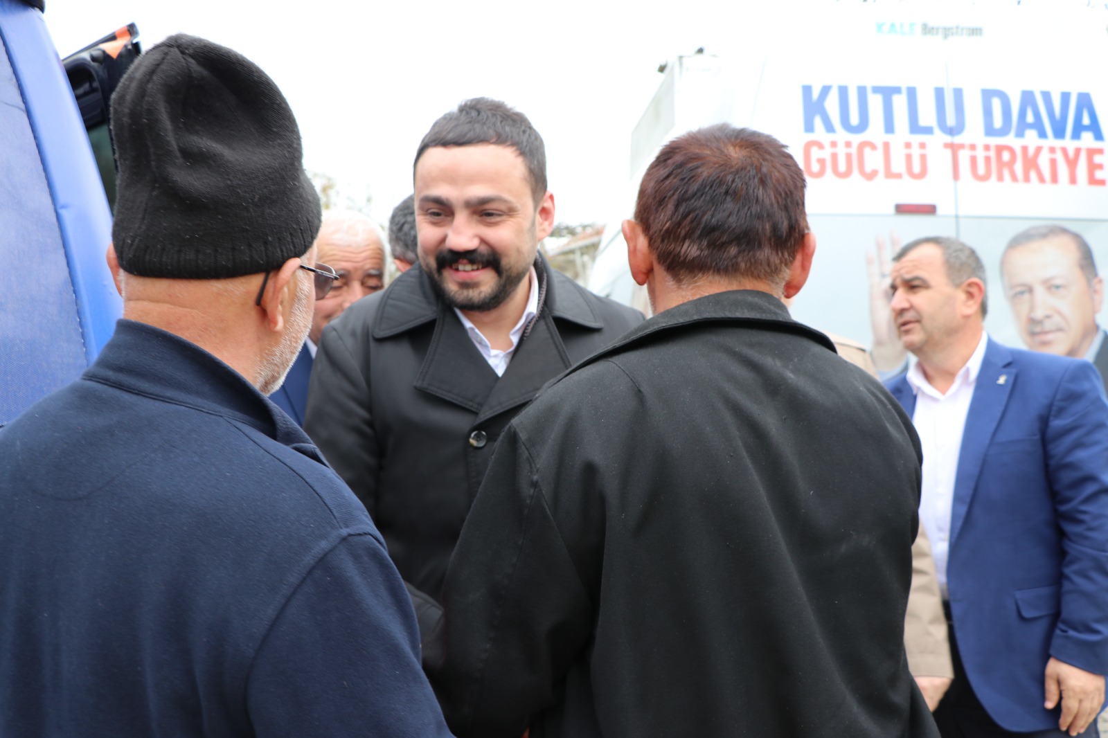 UĞUR ETLİ: MİLLET İŞ YAPANLARA EMANETİ VERİR