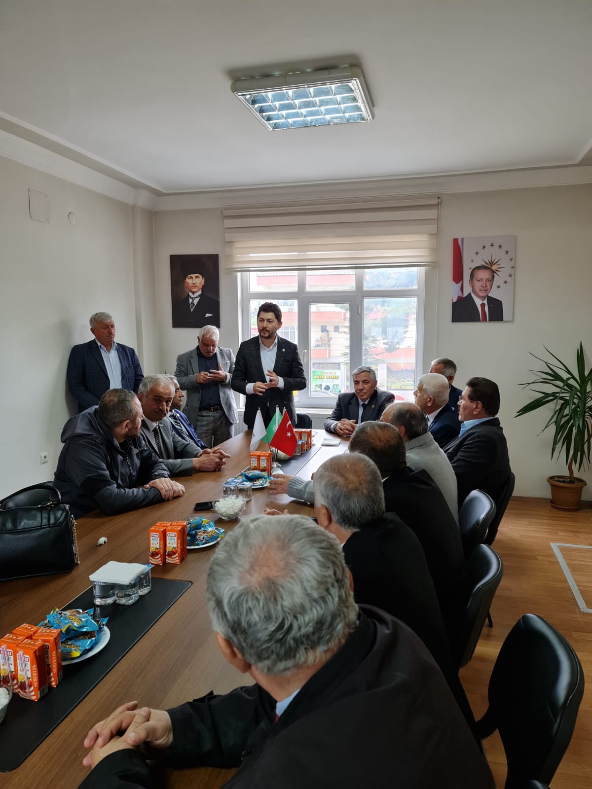 KARKUCAK’A İLÇELERDE DESTEK DEVAM EDİYOR