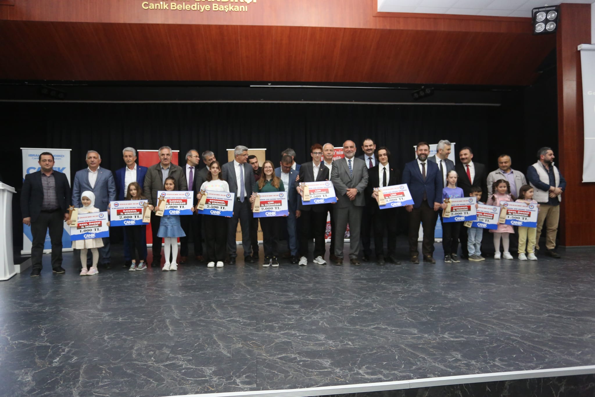 Canik’te Öğrenciler Ödüllerine Kavuştu