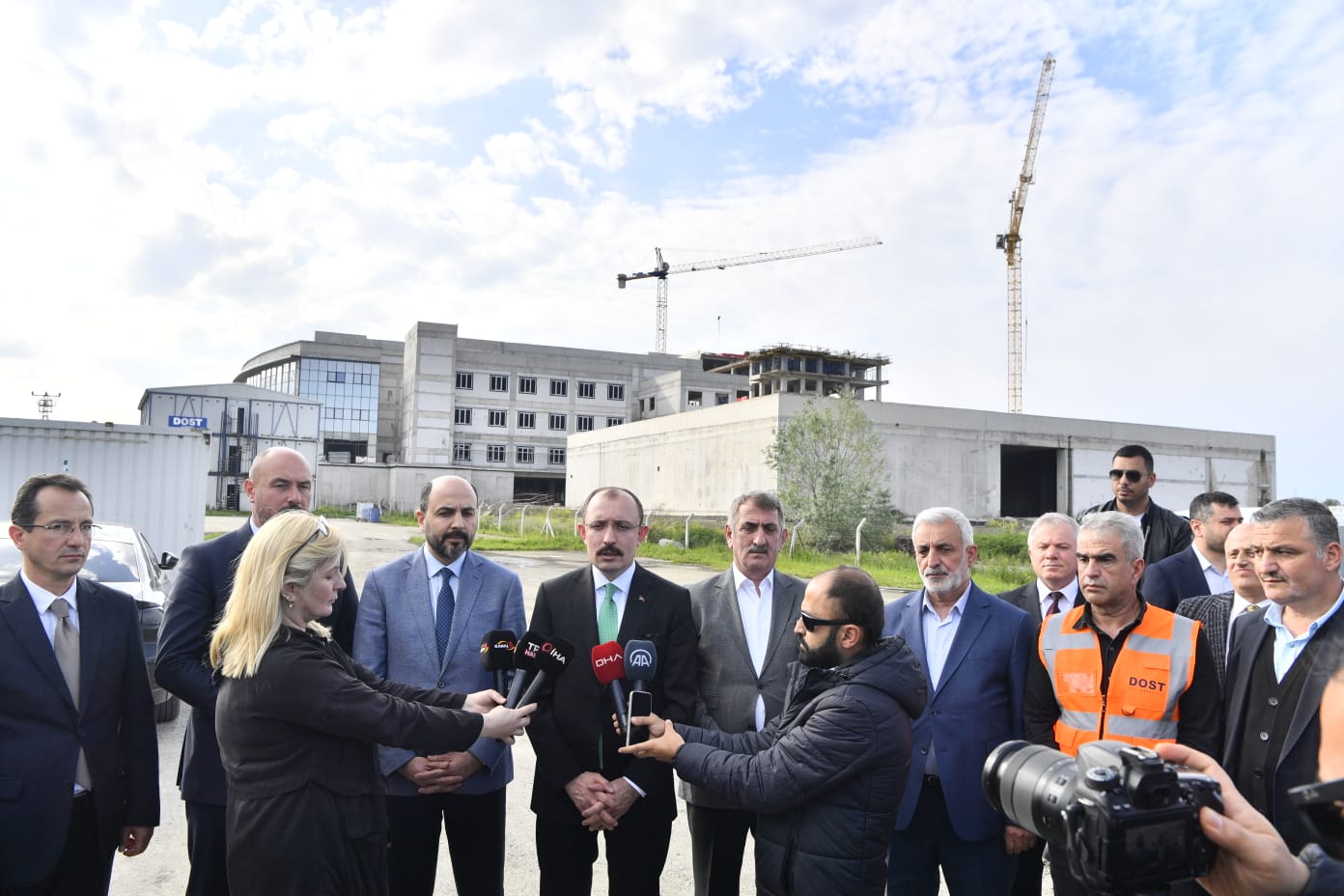 Muş, Tekkeköy Devlet Hastanesi inşaatında incelemede bulundu: