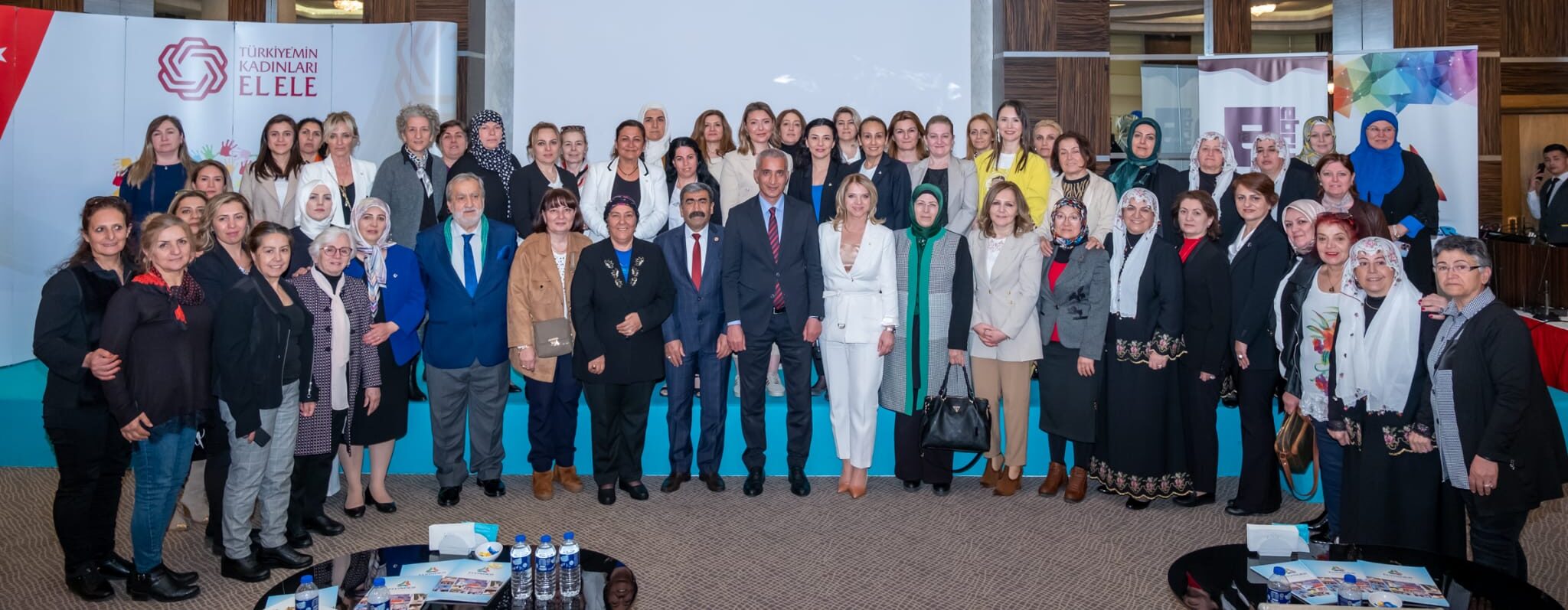 “TÜRKİYE’MİN KADINLARI EL ELE”