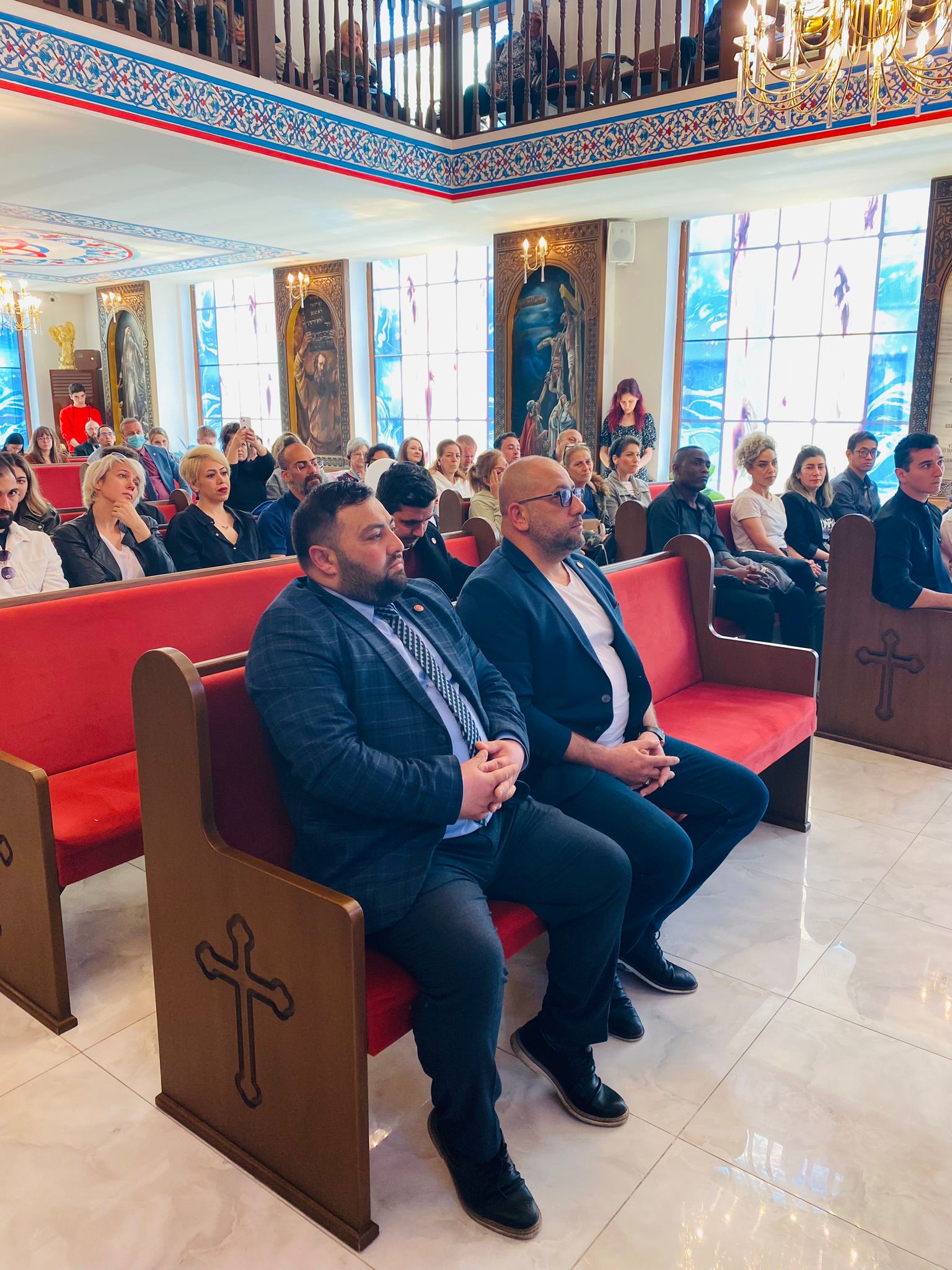 Yeniden Refah Partisi Protestan kilise cemaatinden oy istedi