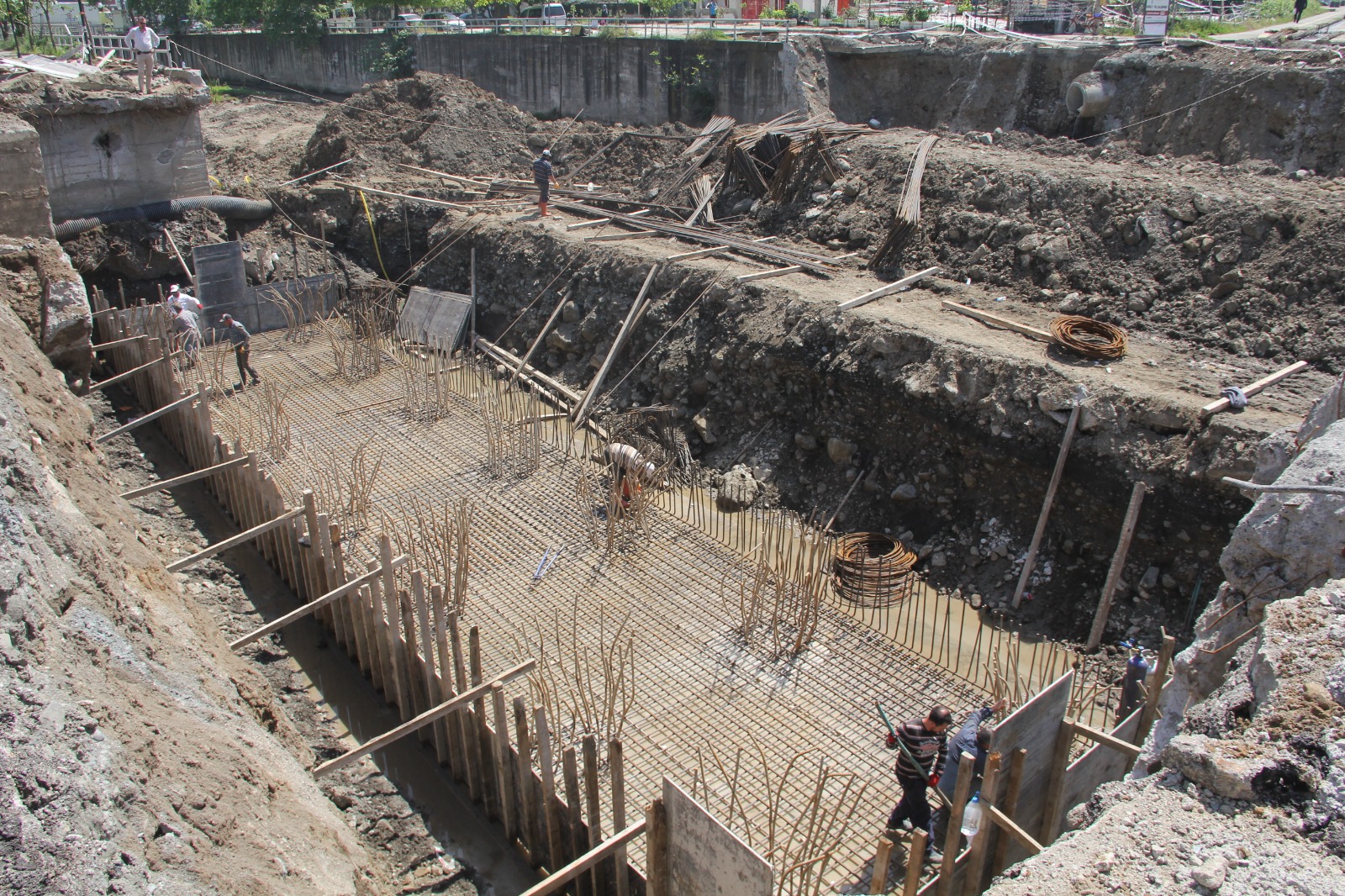 Tekkeköy’de beton köprü ile ulaşım kolaylaşacak