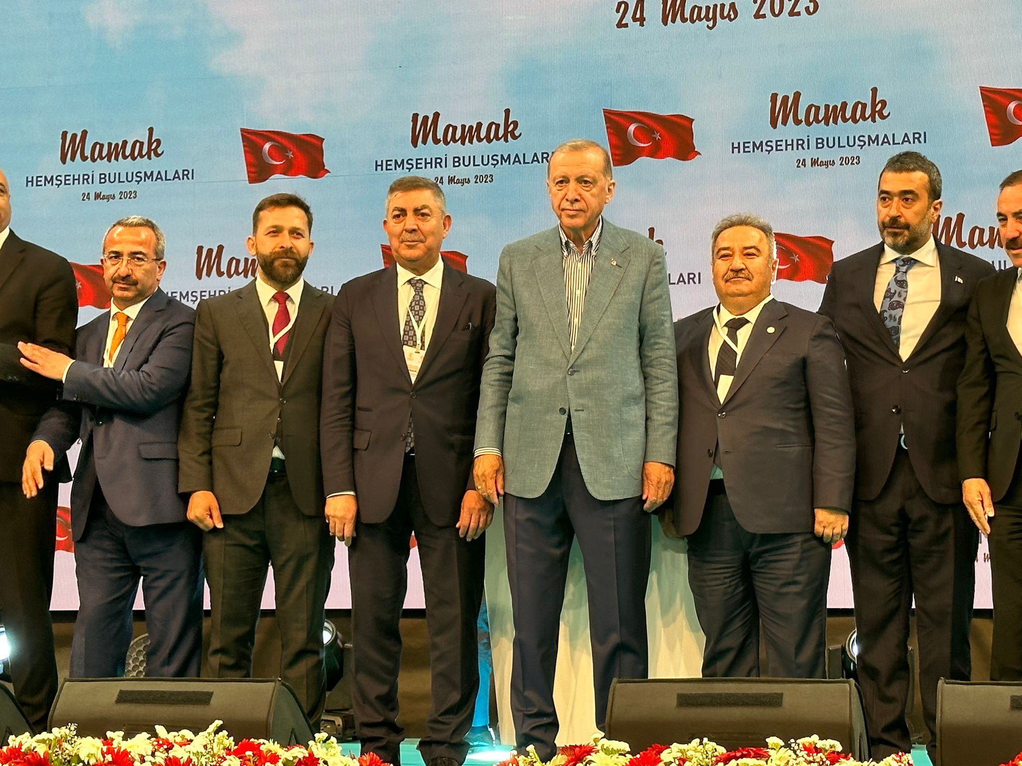 OSMAN YILMAZ’DAN ERDOGAN’IN MİTİNGİNE TAM KADRO DESTEK